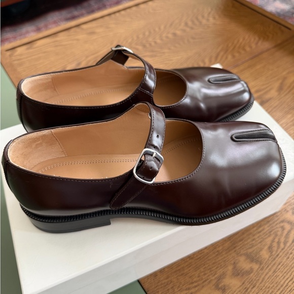 Maison Martin Margiela Brown Tabi Mary Jane Flats - Picture 3 of 6